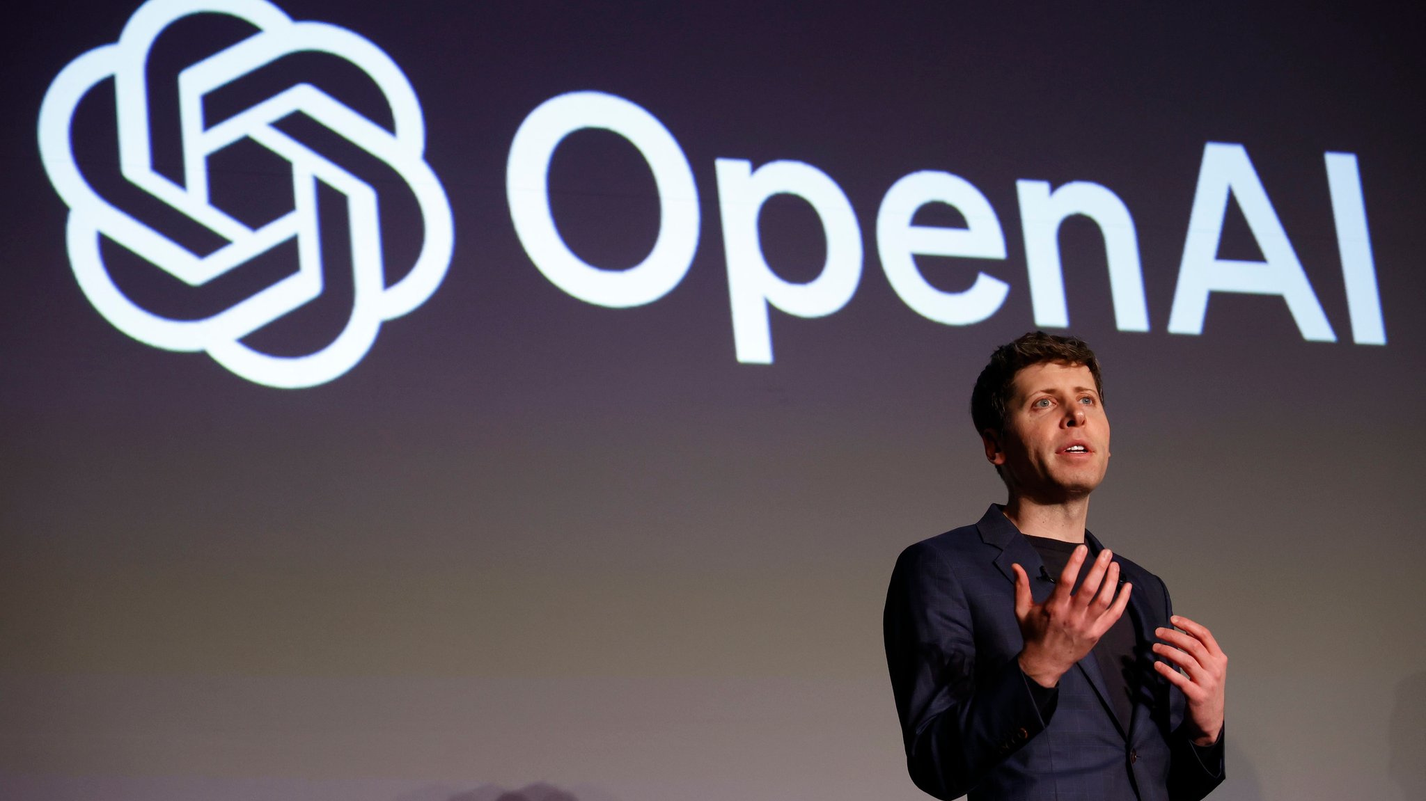 Sam Altman, CEO von OpenAI, spricht während einer Pressekonferenz 2025 in Tokio 