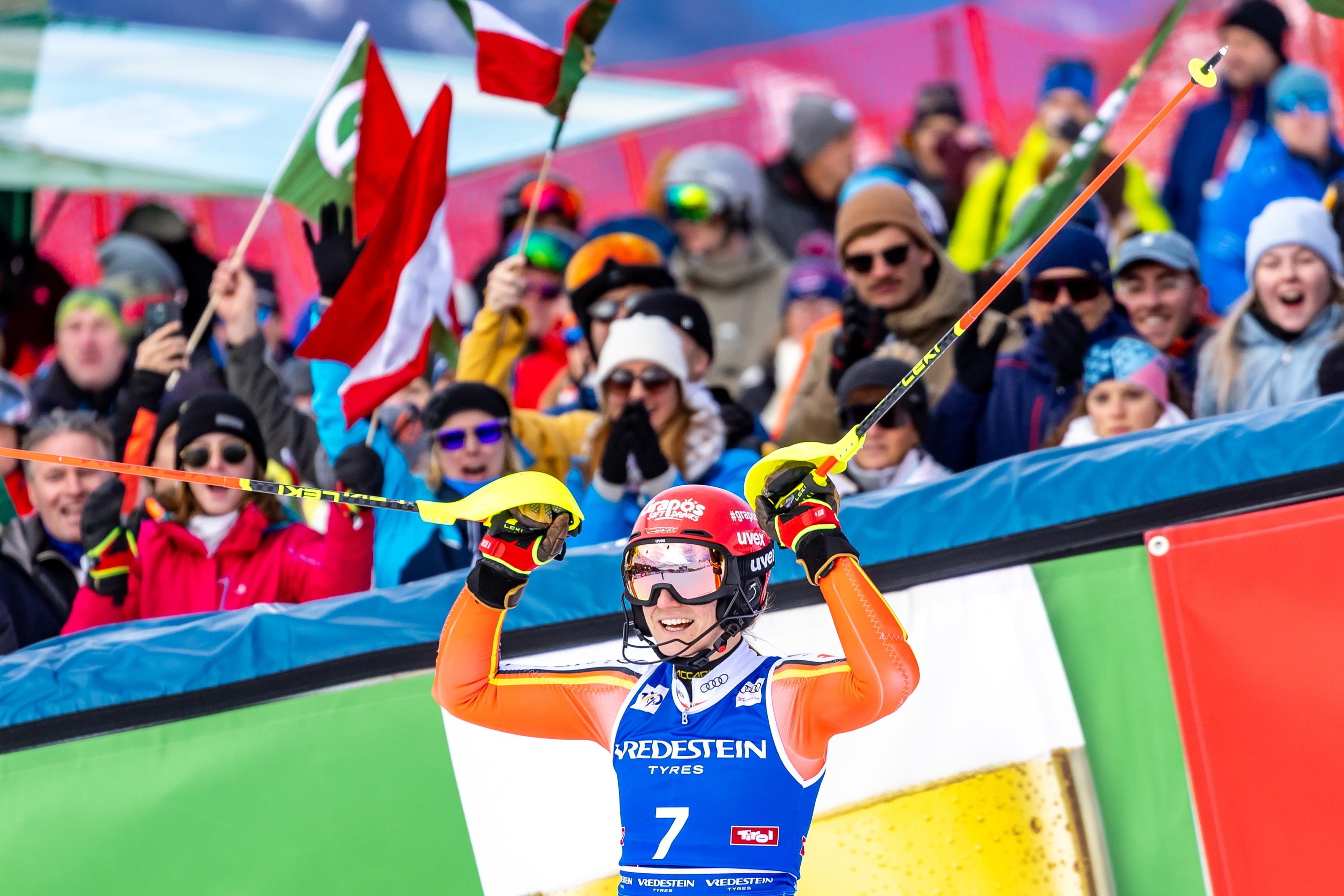 Skirennläuferin Lena Dürr beim Slalom in Gurgl