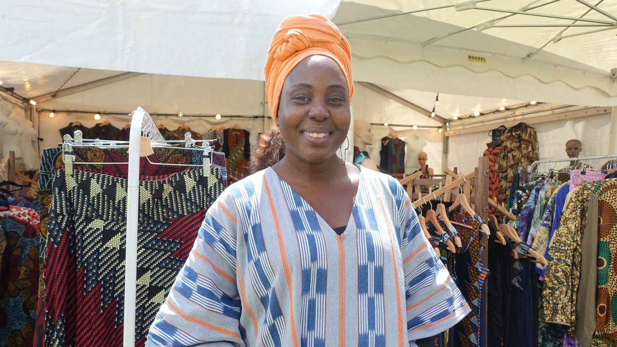 Modemacherin Rama Diaw aus dem Senegal ist beim Internationalen Africa-Festival auf den Mainwiesen in Würzburg dabei.