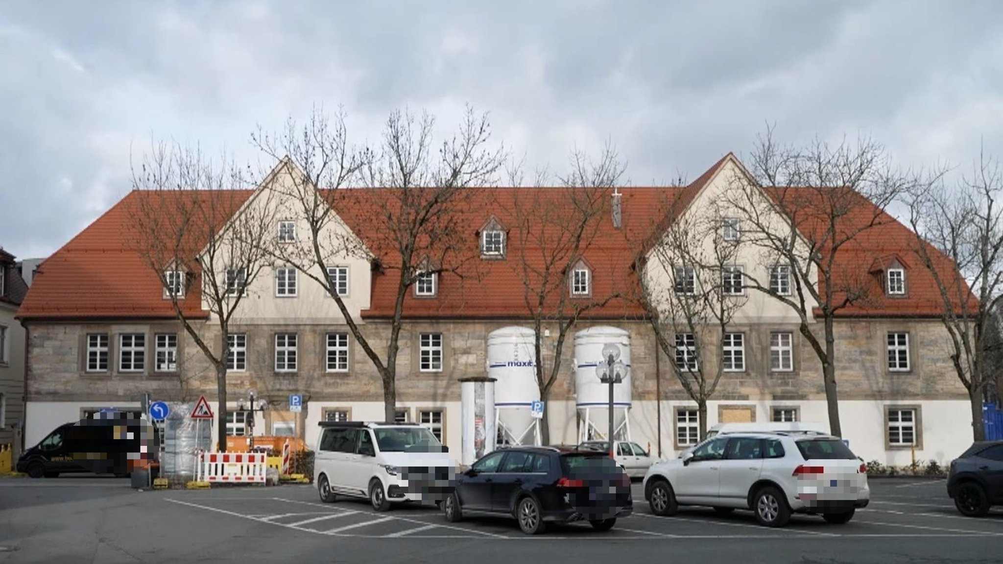 Blick auf die Vorderseiten der Markgräfliche Münze in Bayreuth, in der das Kulturzentrum der Israelitischen Kultusgemeinde entsteht.