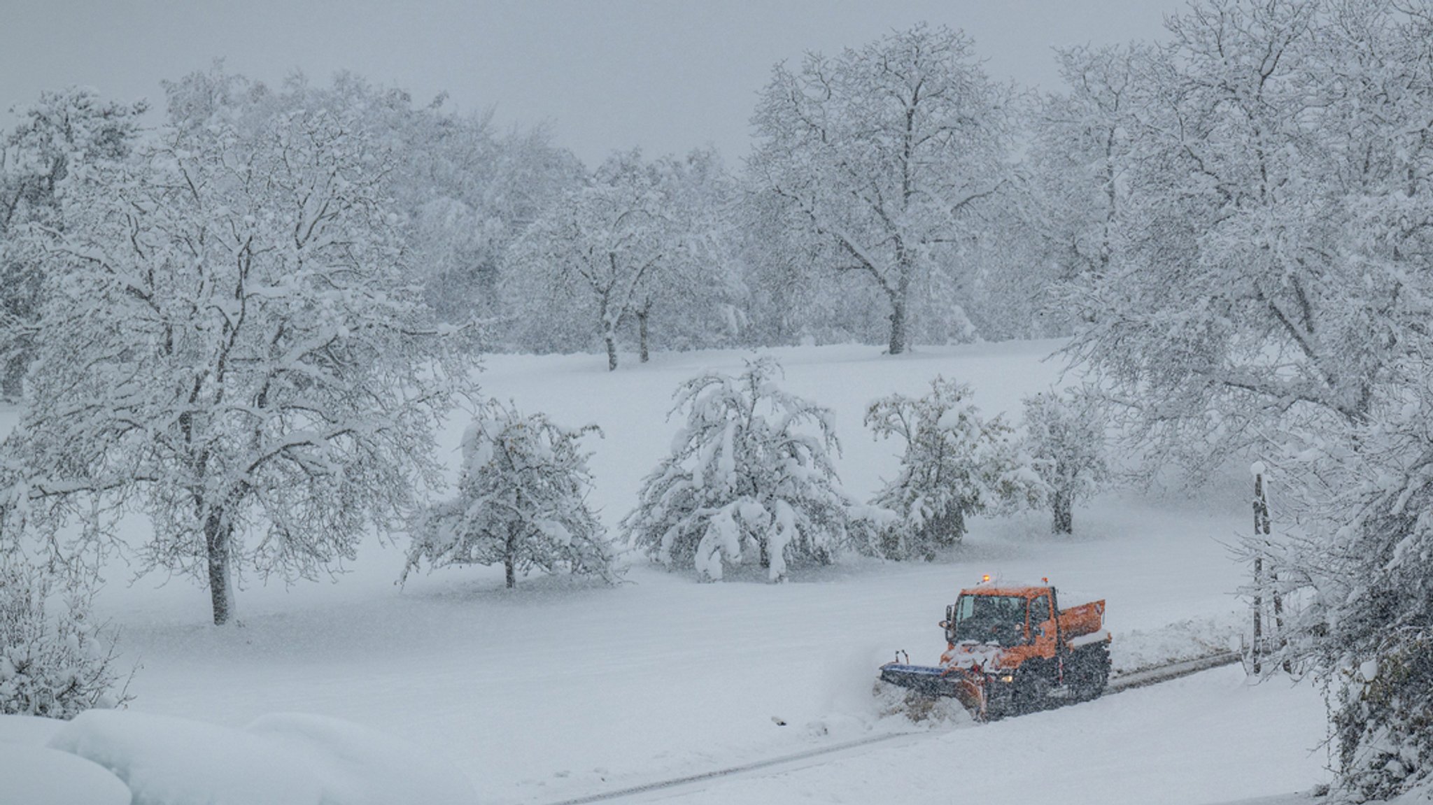 Hunderte Einsätze wegen Schnee und Eis - Lage normalisiert sich