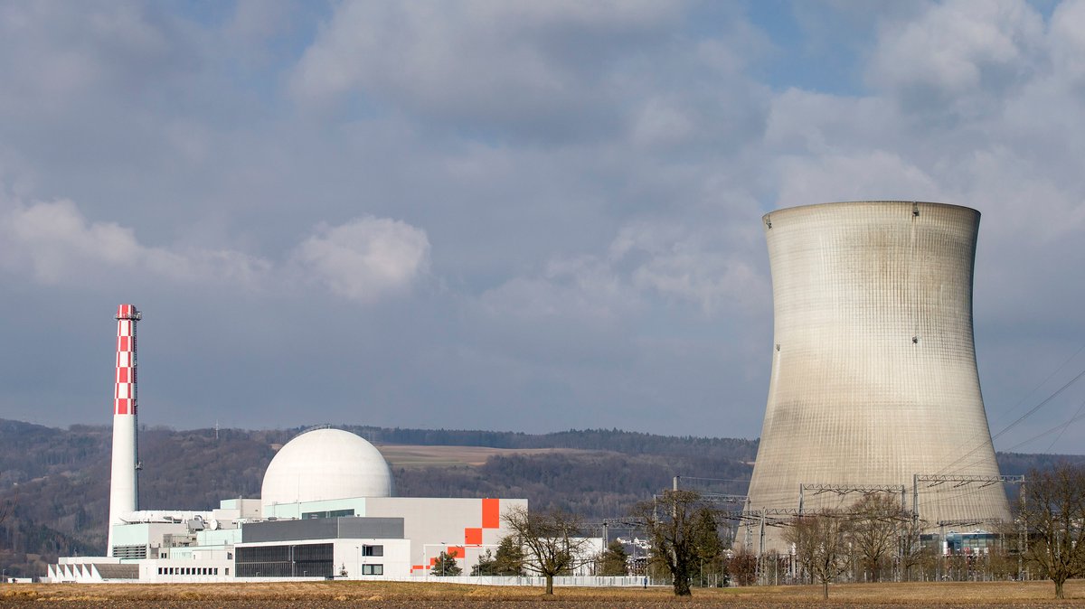 Das schweizerische Kernkraftwerk Leibstadt. Die Schweiz will das Endlager für ihre Atommüllabfälle an der Grenze zu Deutschland bauen.