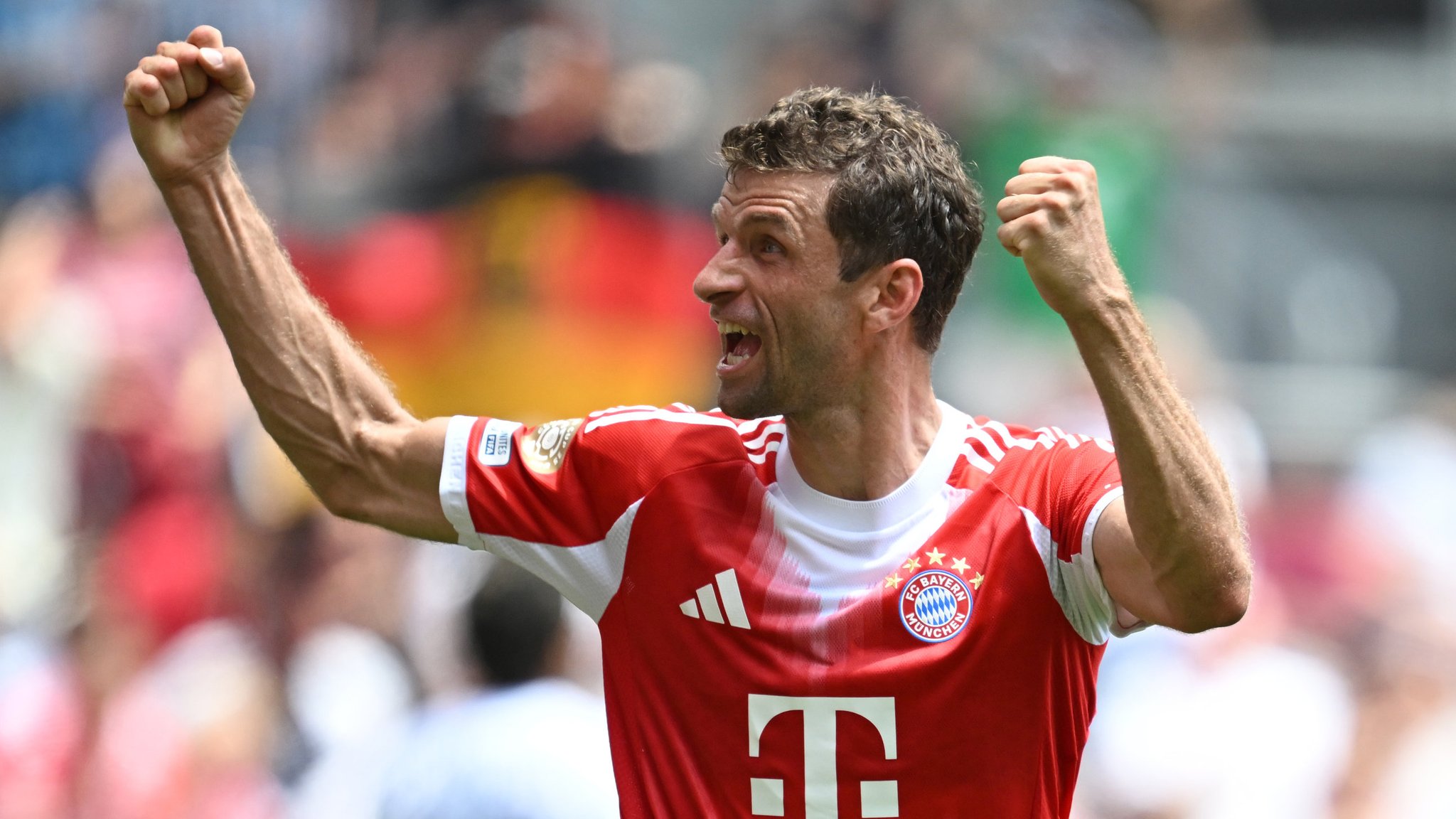 ARCHIV - 15.06.2025, USA, Cincinnati: Fußball: Club-WM, Bayern München - Auckland City, Vorrunde, Gruppe C, 1. Spieltag, TQL Stadium. Bayerns Thomas Müller jubelt nach dem 10:0 für seine Mannschaft. (zu dpa: «Müllers Bayern-Finale: «Wenn's vorbei ist, ist es vorbei»») Foto: Sven Hoppe/dpa +++ dpa-Bildfunk +++ | Bild: dpa-Bildfunk/Sven Hoppe ARCHIV - 15.06.2025, USA, Cincinnati: Fußball: Club-WM, Bayern München - Auckland City, Vorrunde, Gruppe C, 1. Spieltag, TQL Stadium. Bayerns Thomas Müller jubelt nach dem 10:0 für seine Mannschaft. (zu dpa: «Müllers Bayern-Finale: «Wenn's vorbei ist, ist es vorbei»») Foto: Sven Hoppe/dpa +++ dpa-Bildfunk +++