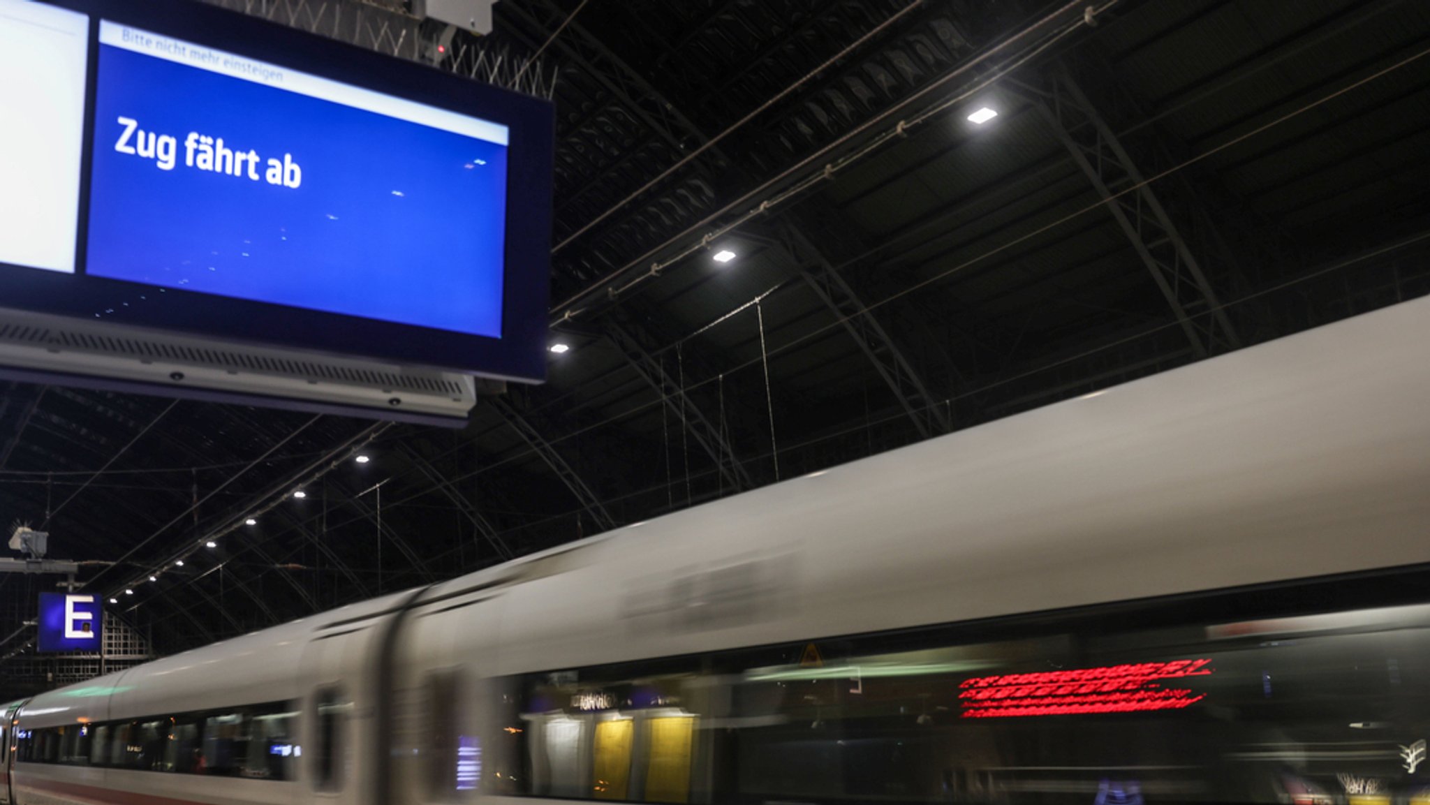 Bahn und GDL verhandeln wieder - kein Streik bis 3. März     