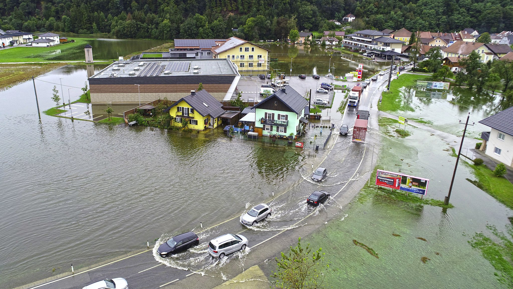 Der von Überschwemmungen betroffene Ort Uttendorf im Bezirk Braunau (Oberösterreich) am Dienstag, 17. September 2024.