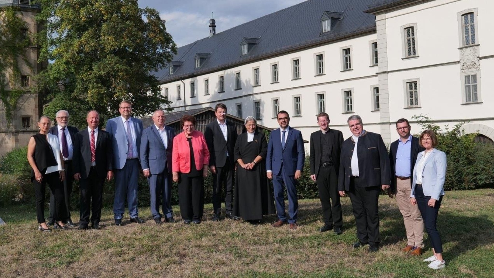 Das "Zentrum für Pflege, Sozialberufe und Ehrenamt" im Kloster Bildhausen (Lkr. Bad Kissingen) soll nach Barbara Stamm benannt werden.