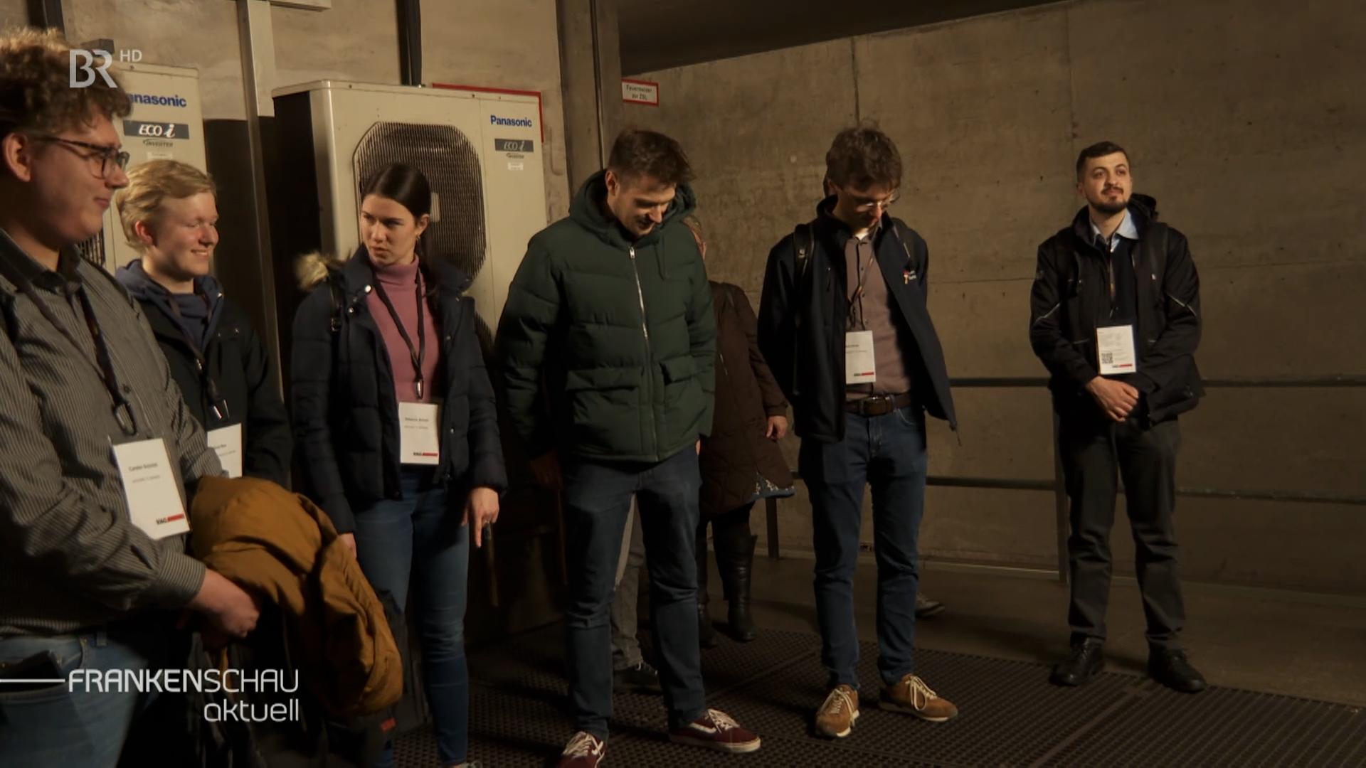 Einige der Studenten, die bei der VAG am Praxistag mit reingeschnuppert haben.