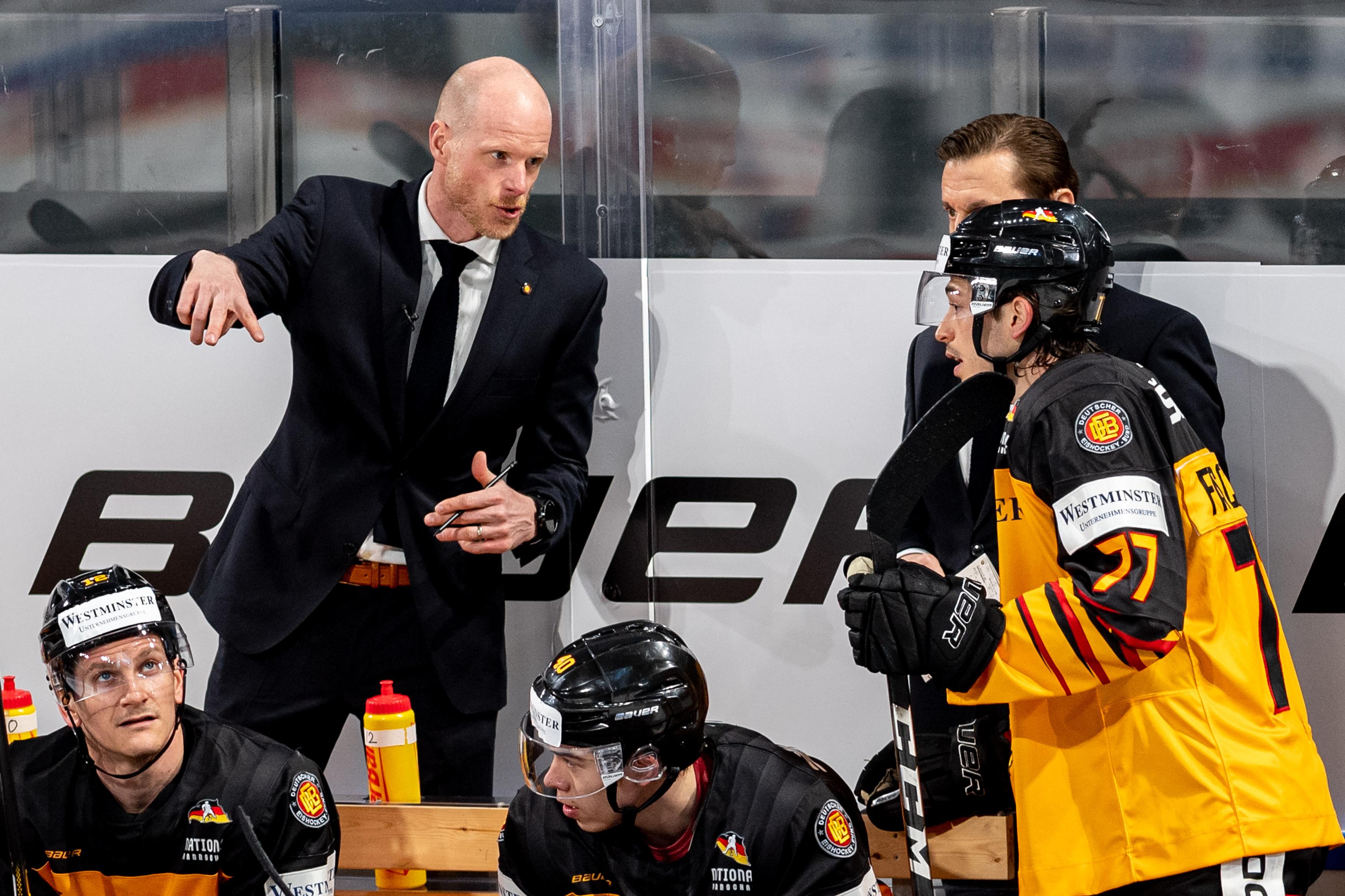 Mistrovství světa v ledním hokeji: Trenér DEB Söderholm začíná s pěti nováčky