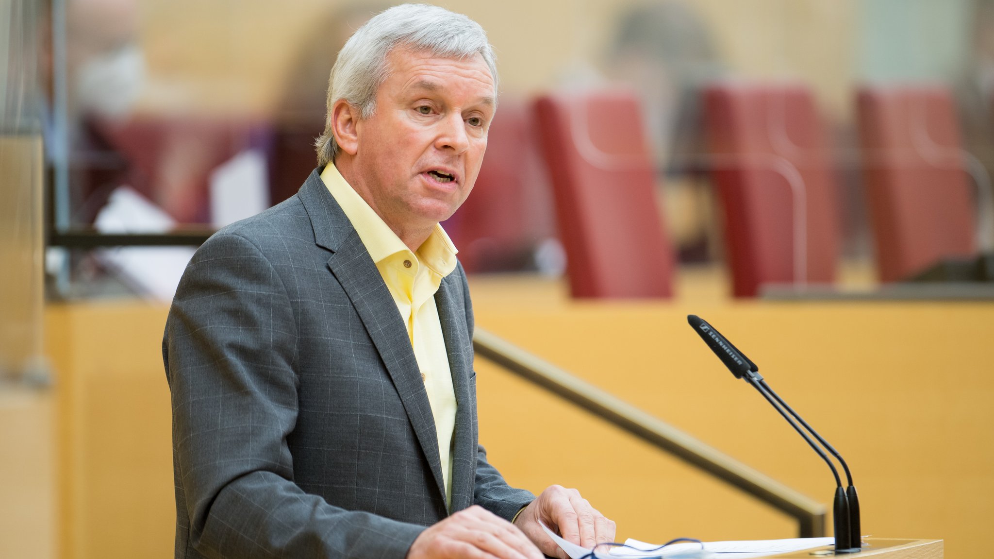 AfD-Abgeordneter Stadler beschimpft im Zug Passagiere