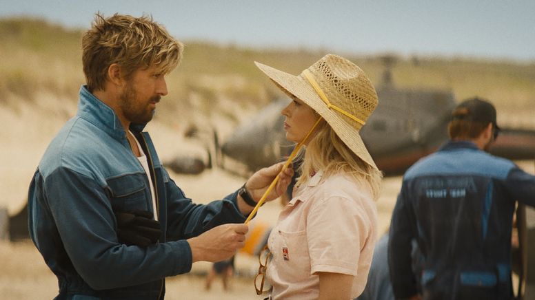 In der Wüste: Ryan Gosling und Emily Blunt in der Actionkomödie "The Fall Guy" | Bild:dpa-Bildfunk