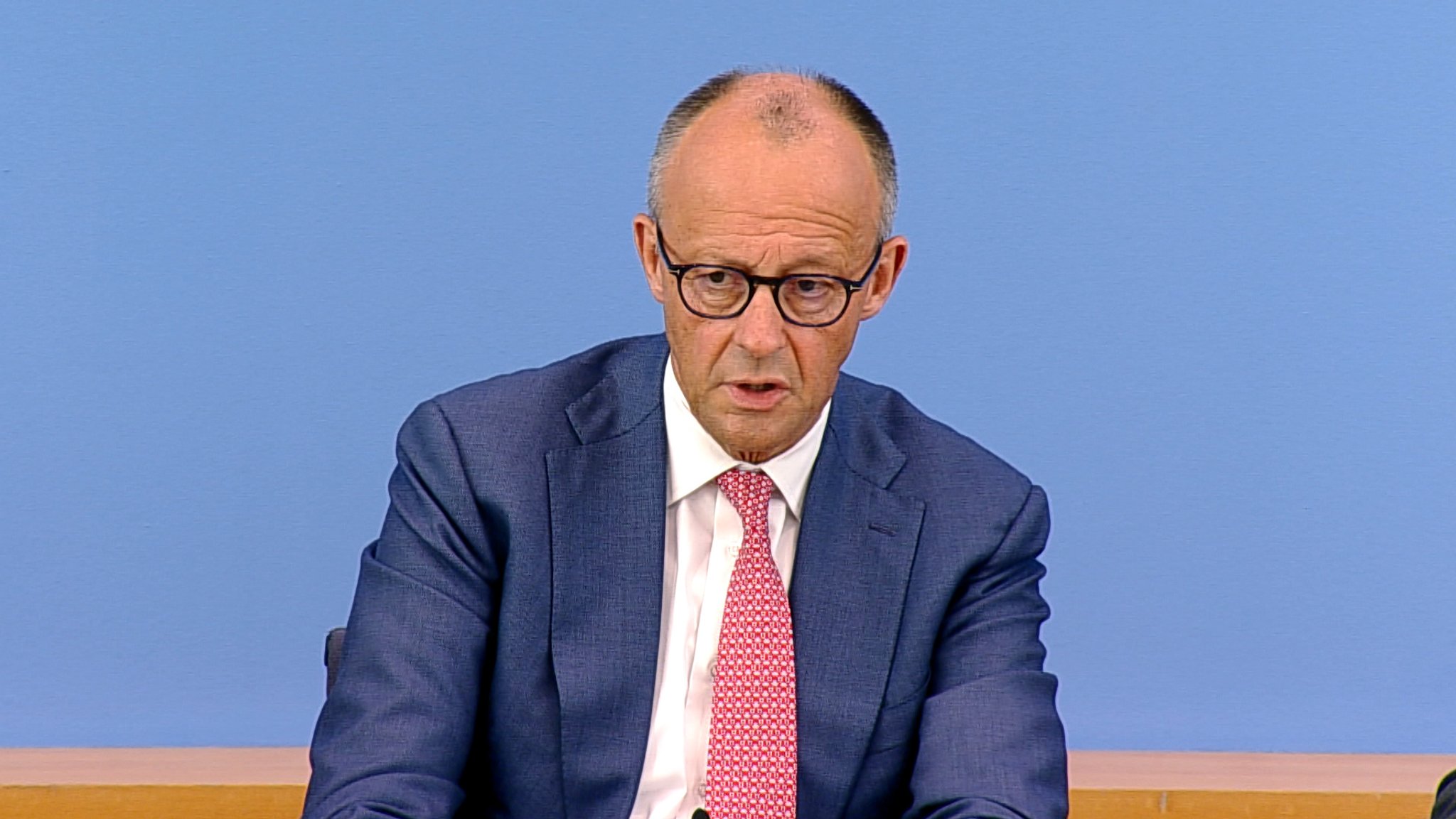 Pressekonferenz mit Bundeskanzler Merz | Bild: BR Pressekonferenz mit Bundeskanzler Merz