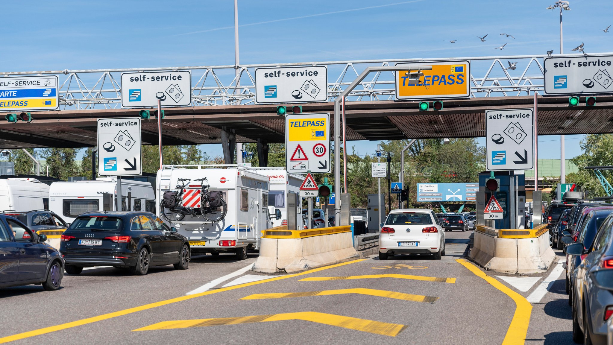 Mautstation an einer italienischen Autobahn