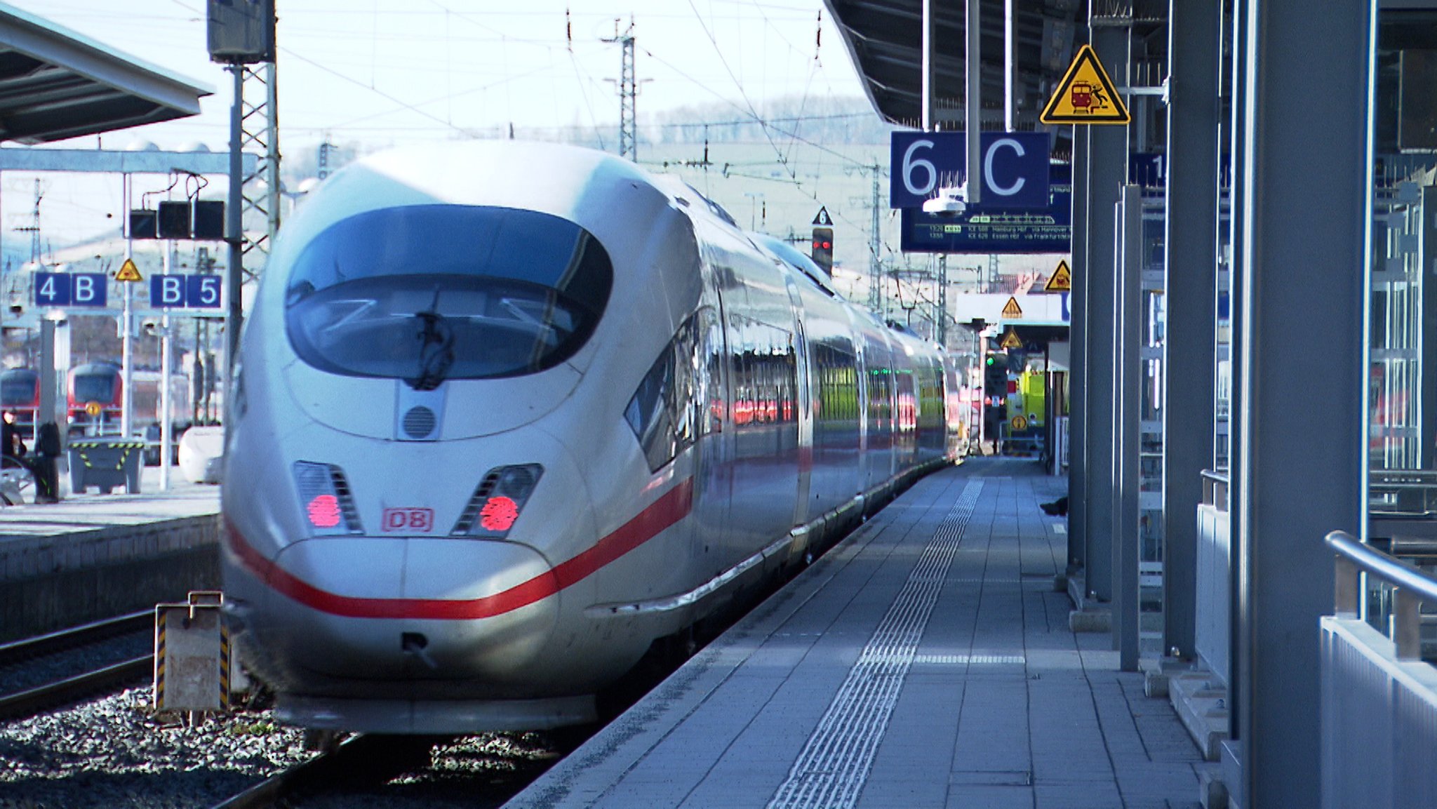 Streik-Ende: Die Züge rollen langsam wieder an