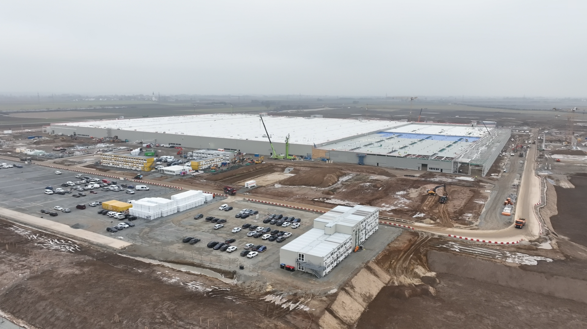 Die Großbaustelle von BMW in Straßkirchen.