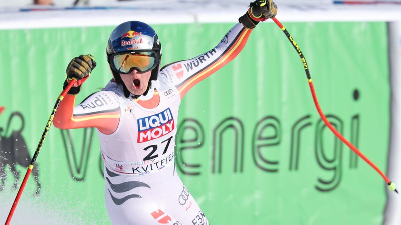 Emma Aicher jubelt in Kvitfjell | Bild: picture alliance / IPP Emma Aicher jubelt in Kvitfjell