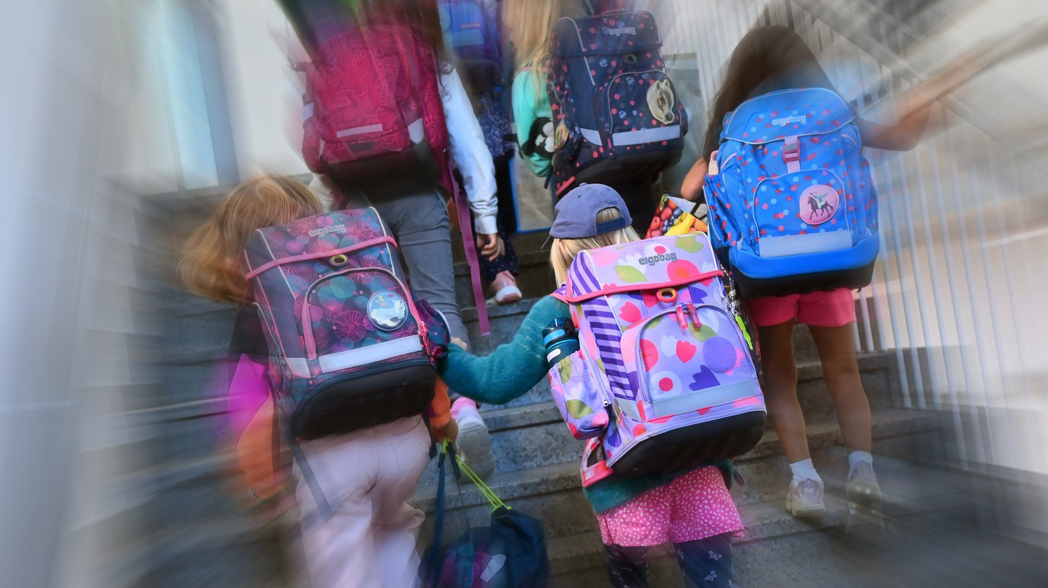 Mehr Stunden für Grundschüler: Lehrer sehen offene Fragen