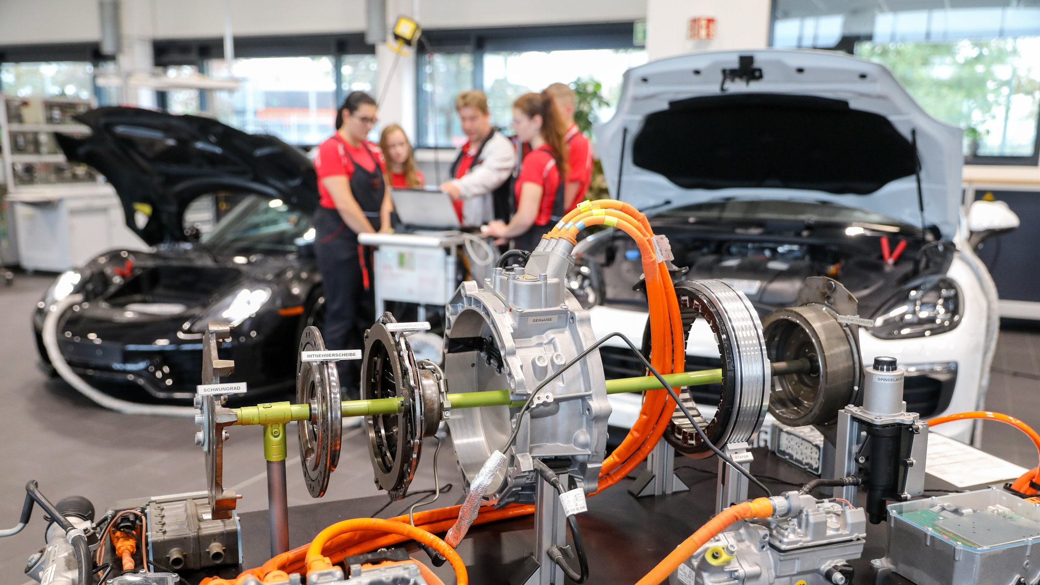 Weniger Azubi-Stellen – Nahles warnt vor Fehlentwicklung