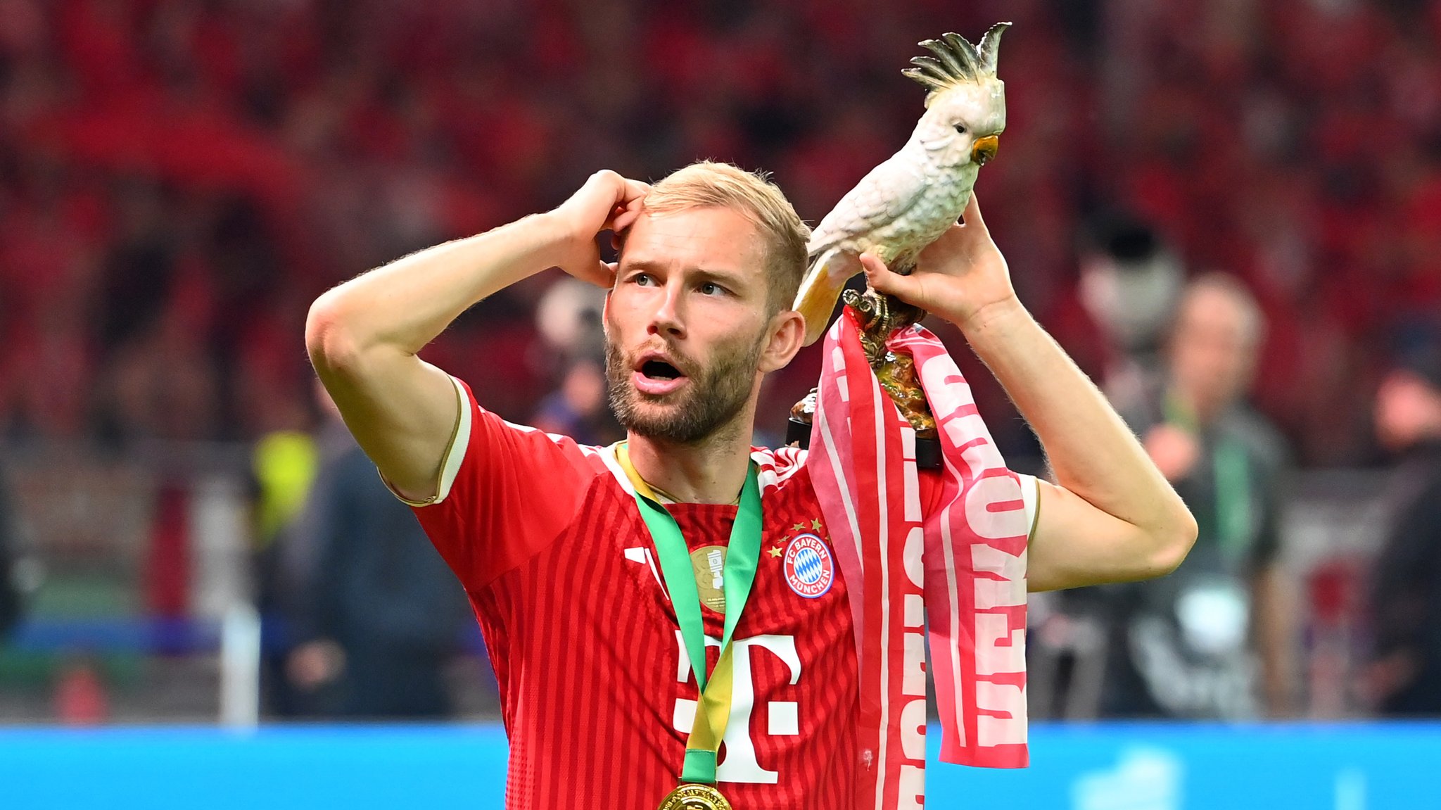 Konrad Laimer hat seinen Vertrag beim FC Bayern München verlängert | Bild: picture alliance / SvenSimon | Frank Hoermann / SVEN SIMON Konrad Laimer hat seinen Vertrag beim FC Bayern München verlängert