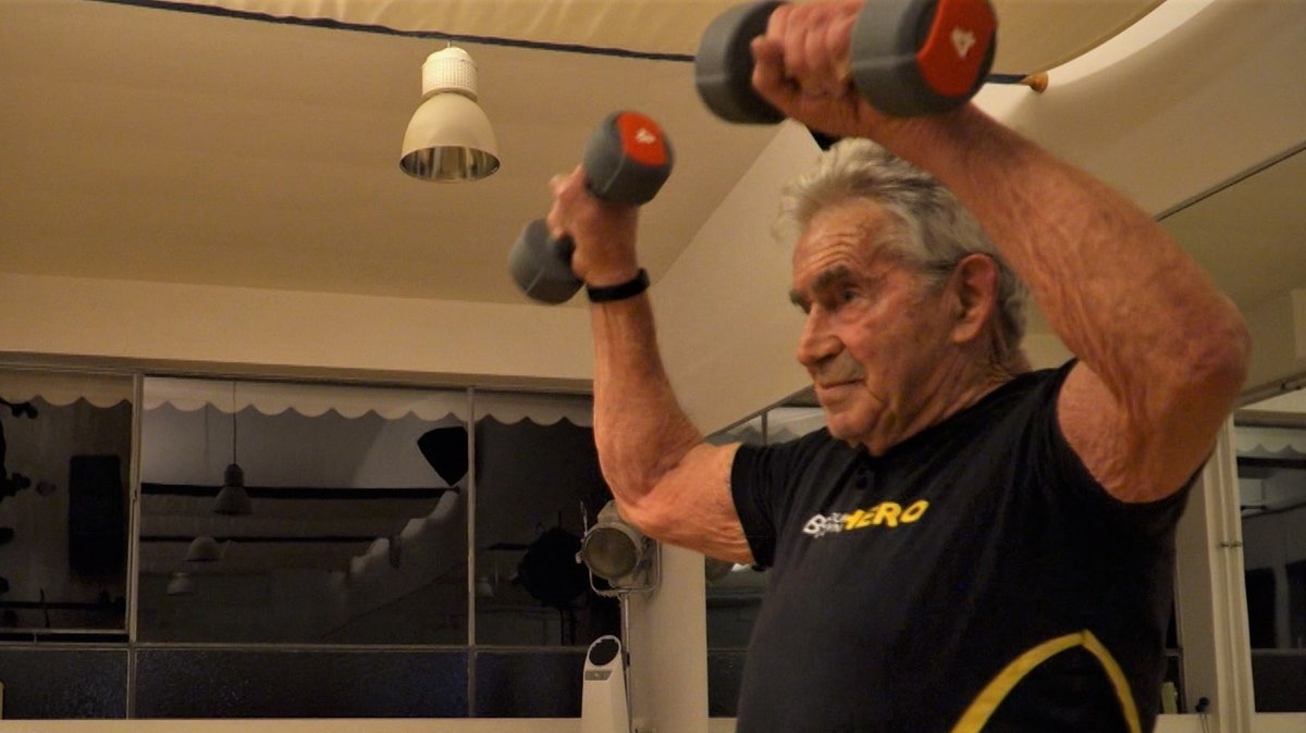 Willy Frankl ist im September 80 Jahre geworden und ist der wohl älteste Fitnesscoach in Deutschland. 
