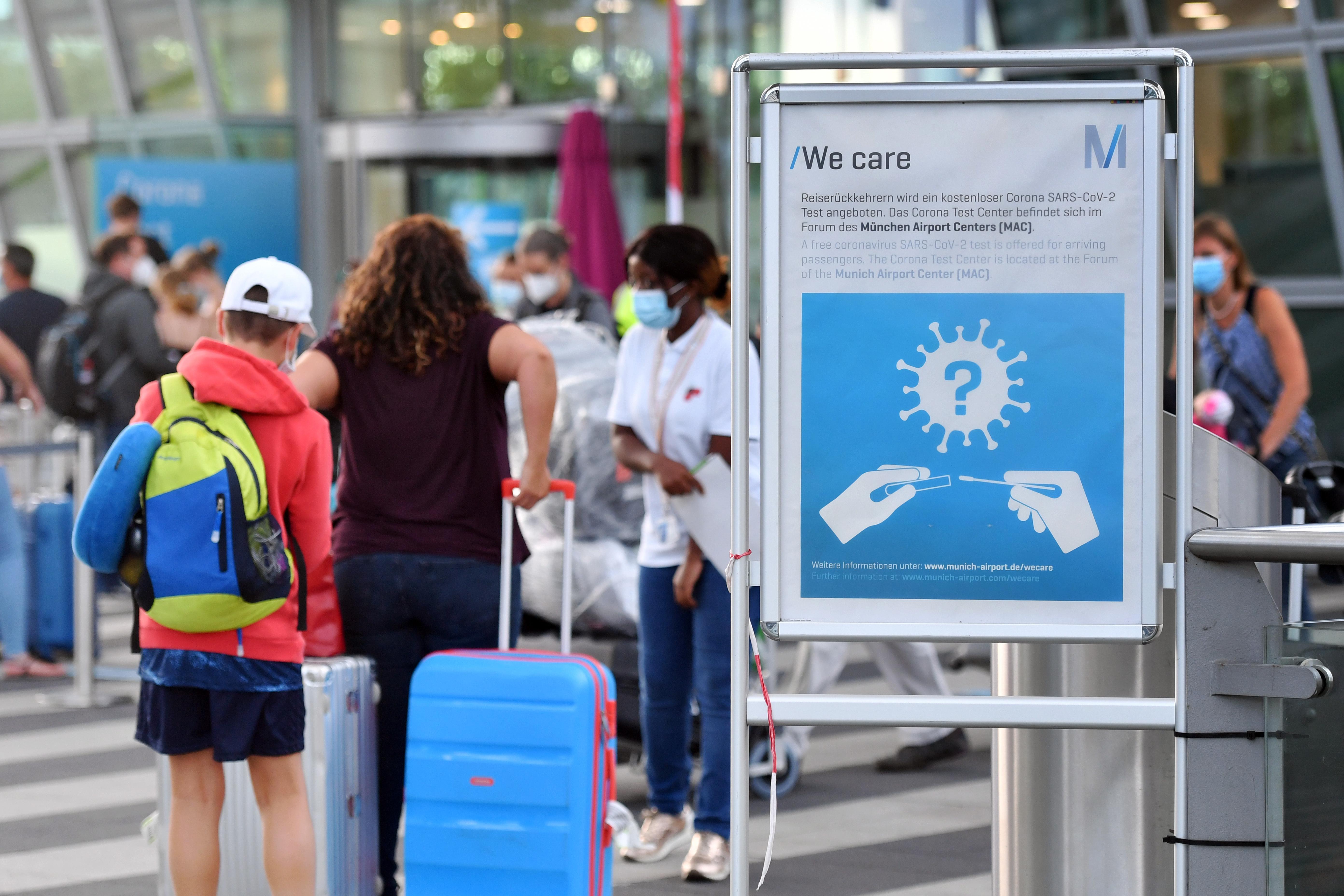 Corona-Teststationen am Flughafen München  | Bild:pa/dpa