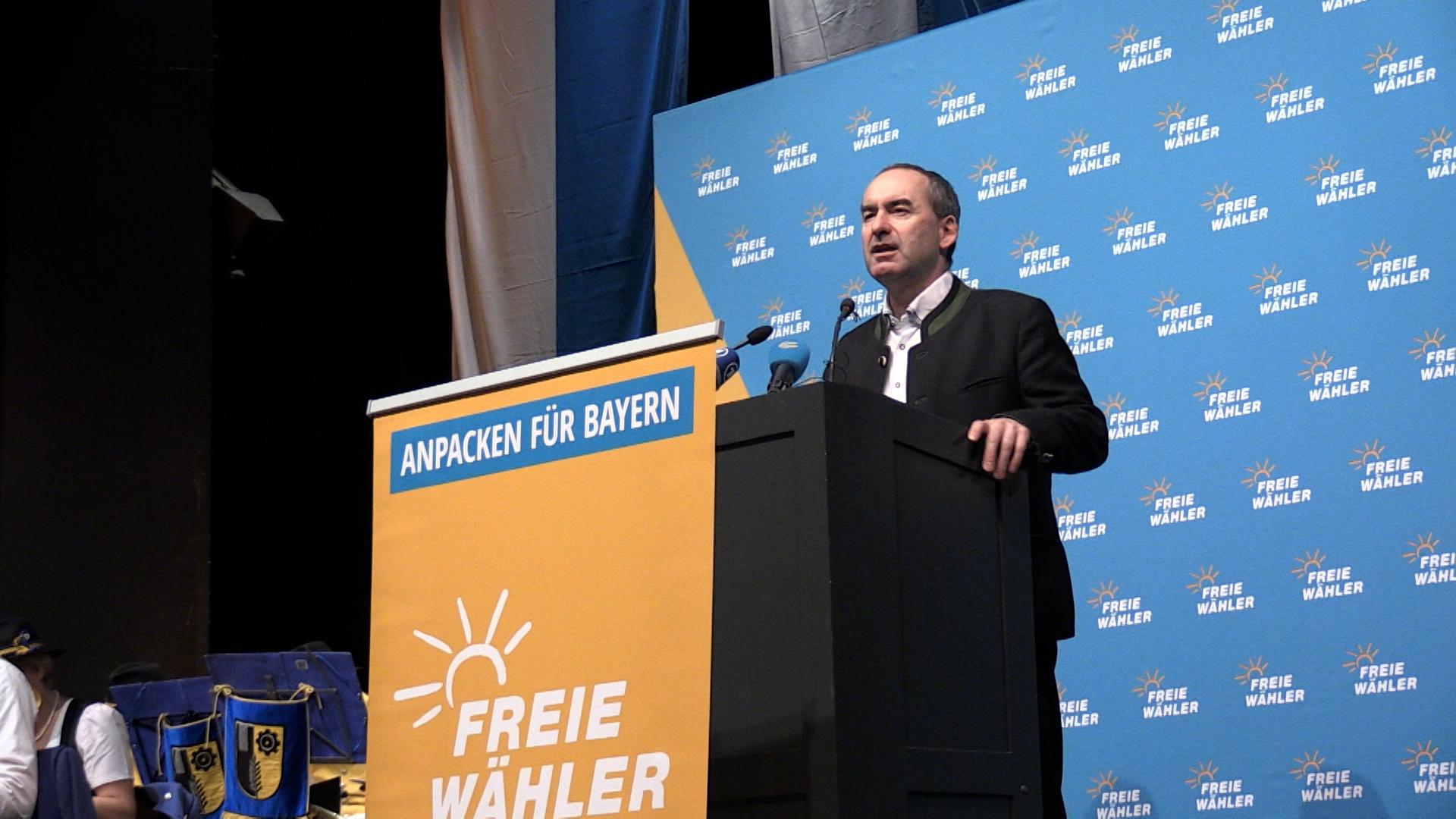 Bei den Bauernprotesten in Bayern wollen die Freien Wähler nach Aussage ihres Vorsitzenden Hubert Aiwanger am Montag "ganz vorne dabei sein". 