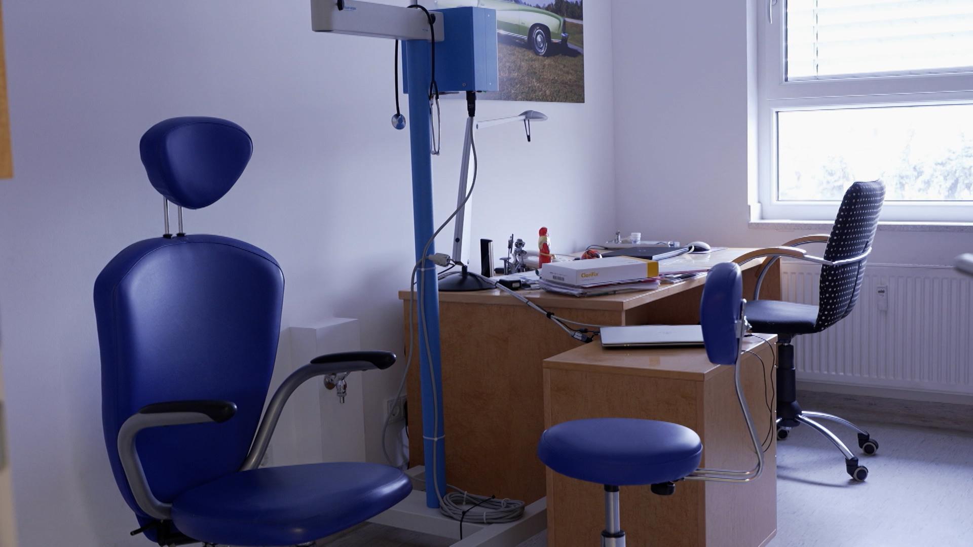 Bis morgen noch bleiben viele Arztpraxen in Deutschland geschlossen. Für diese Protestaktion hat Bundesgesundheitsminister Lauterbach kein Verständnis.