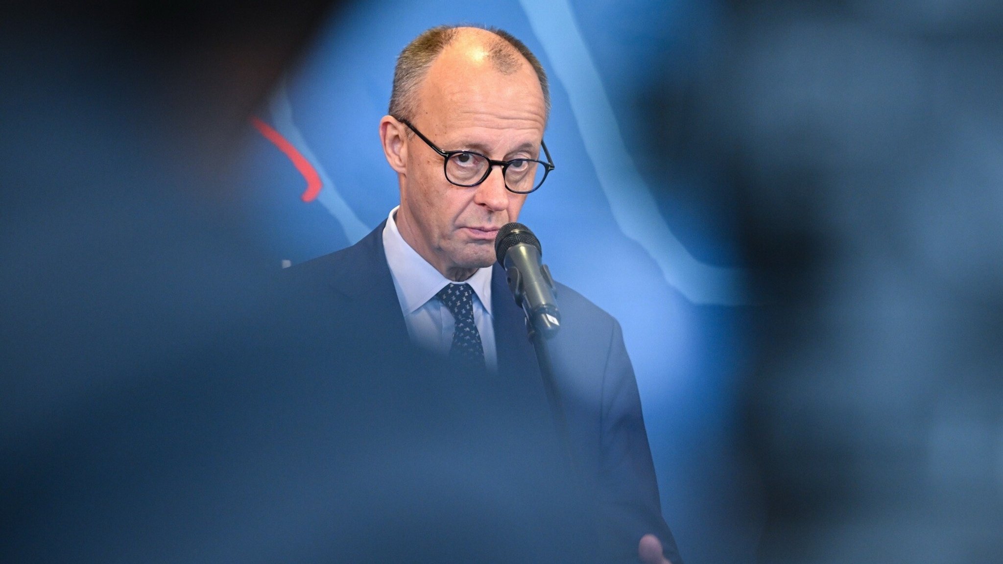 Bundeskanzler Friedrich Merz (CDU) löst mit einem Statement in der Staatskanzlei des Landes Brandenburg die Stadtbilddebatte aus.