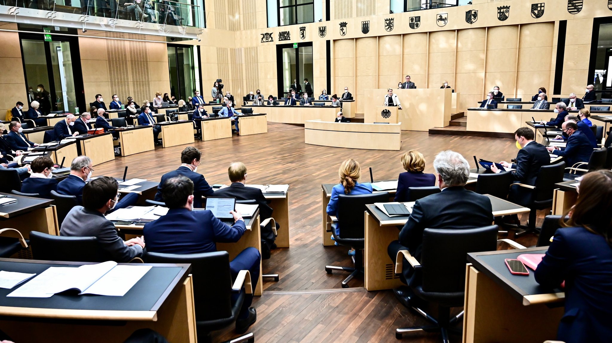 Der Bundesrat hat bestimmte Corona-Hilfen verlängert.