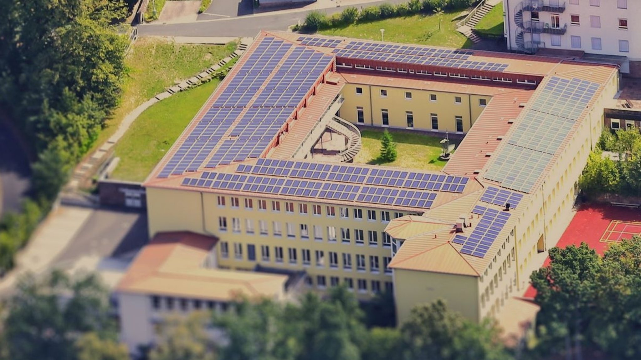 Die Theodosius-Florentini-Schule | Bild: Marc Behrend (POW) Die Theodosius-Florentini-Schule