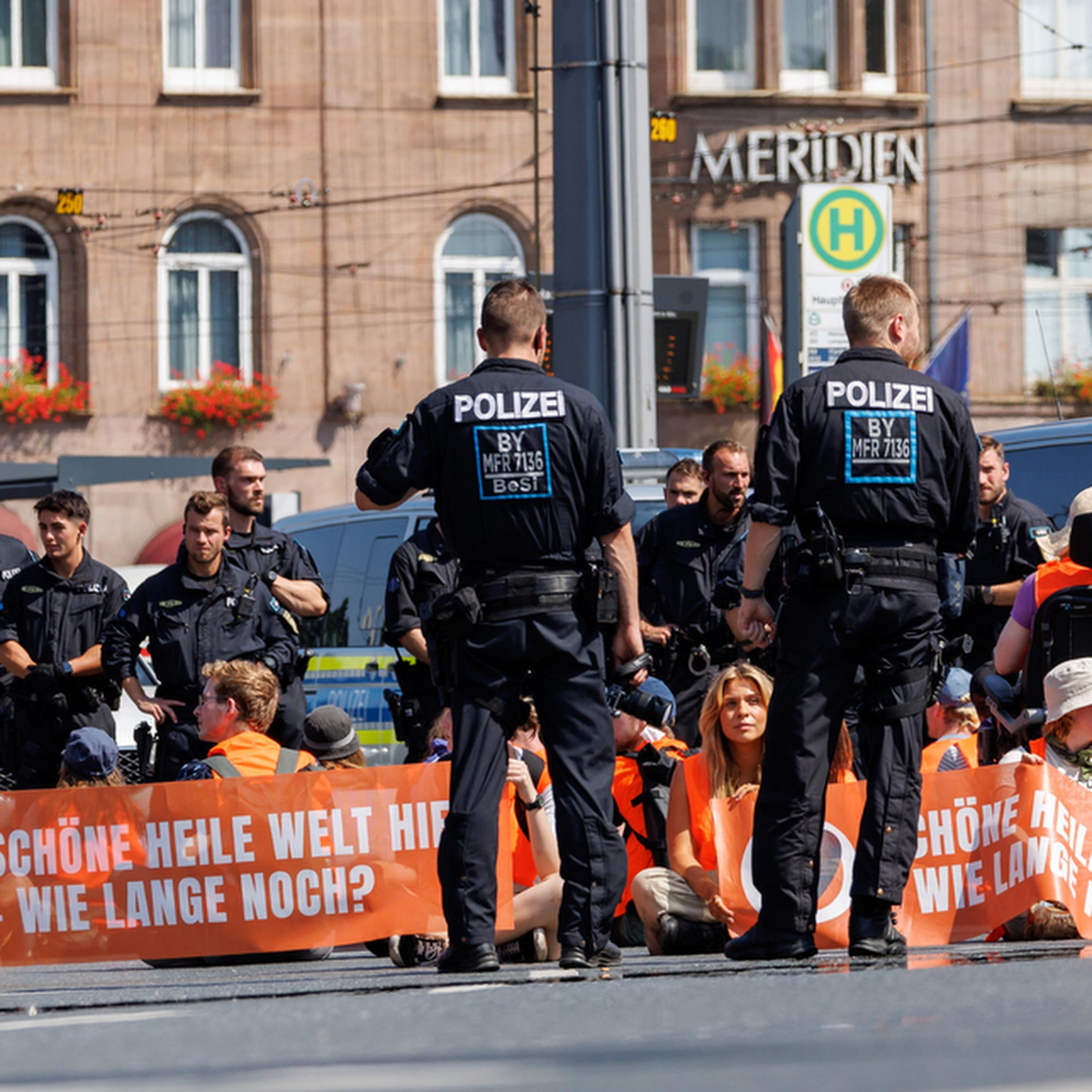 Legitimer Protest Oder Kriminelle Vereinigung? Wie Der Staat Mit Der ...