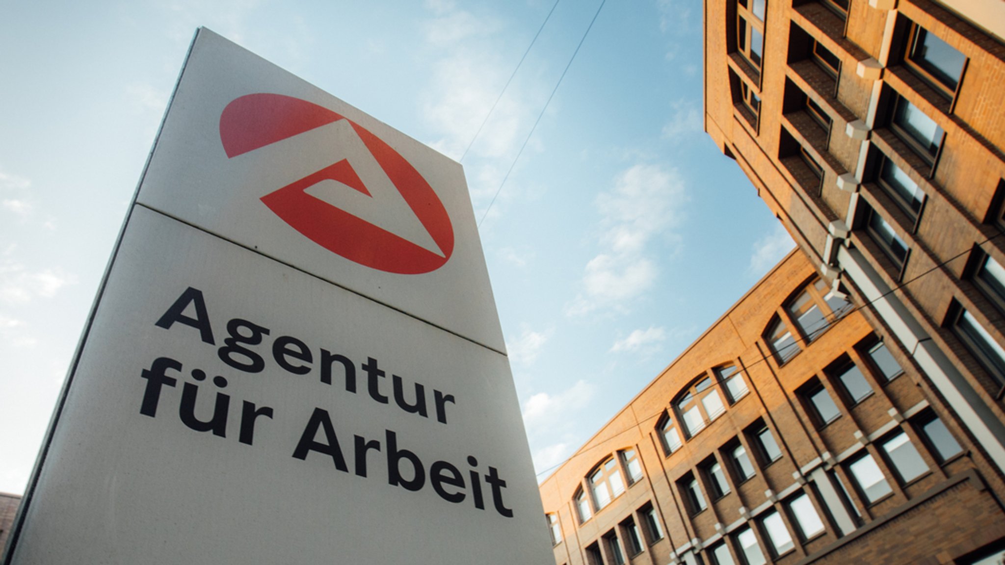 Arbeitslosigkeit über Drei-Millionen-Marke – Ruf nach Reformen