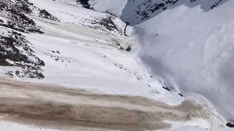 Mehrere Tote bei Lawinenunglück - In den Ötztaler Alpen in Österreich sind mindestens drei Wintersportler ums Leben gekommen. 