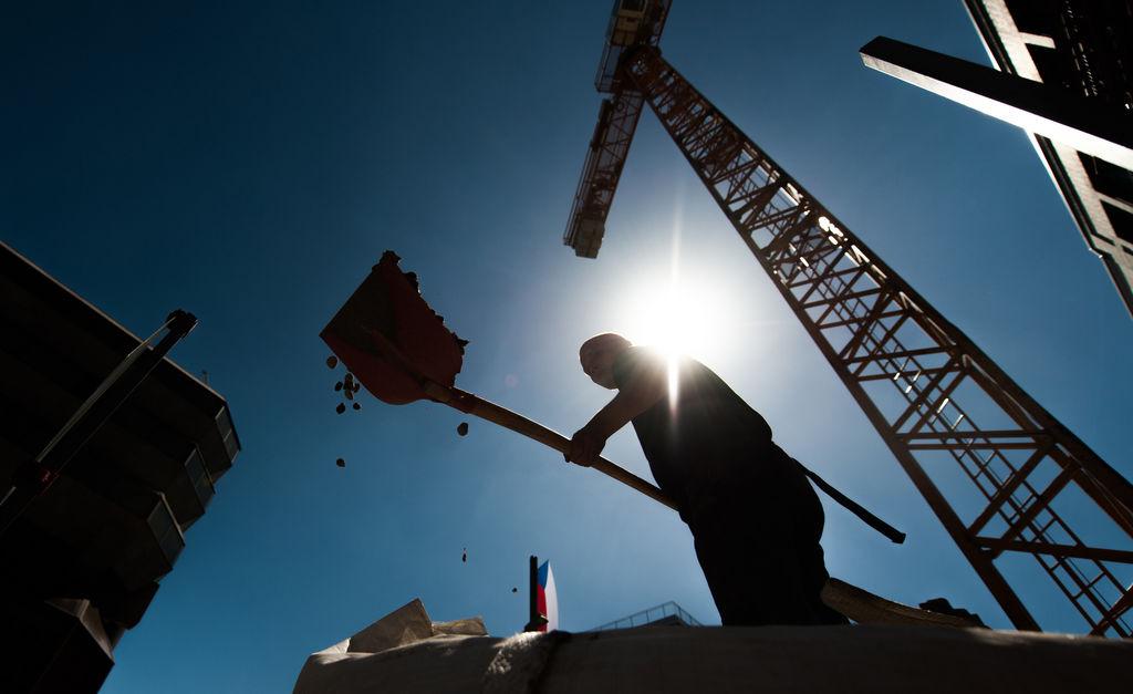 Bauarbeiter auf einer Baustelle. 