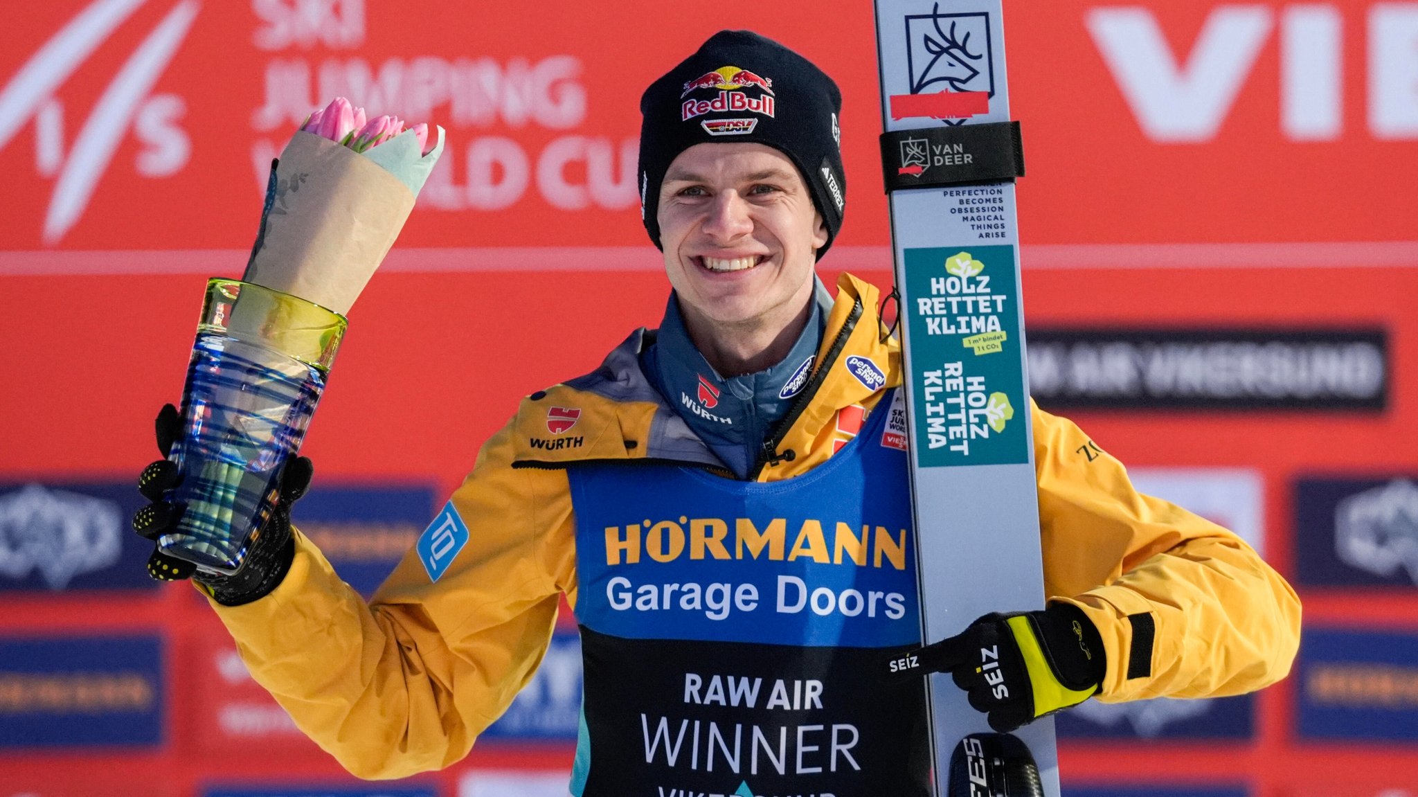 Andreas Wellinger jubelt in Vikersund