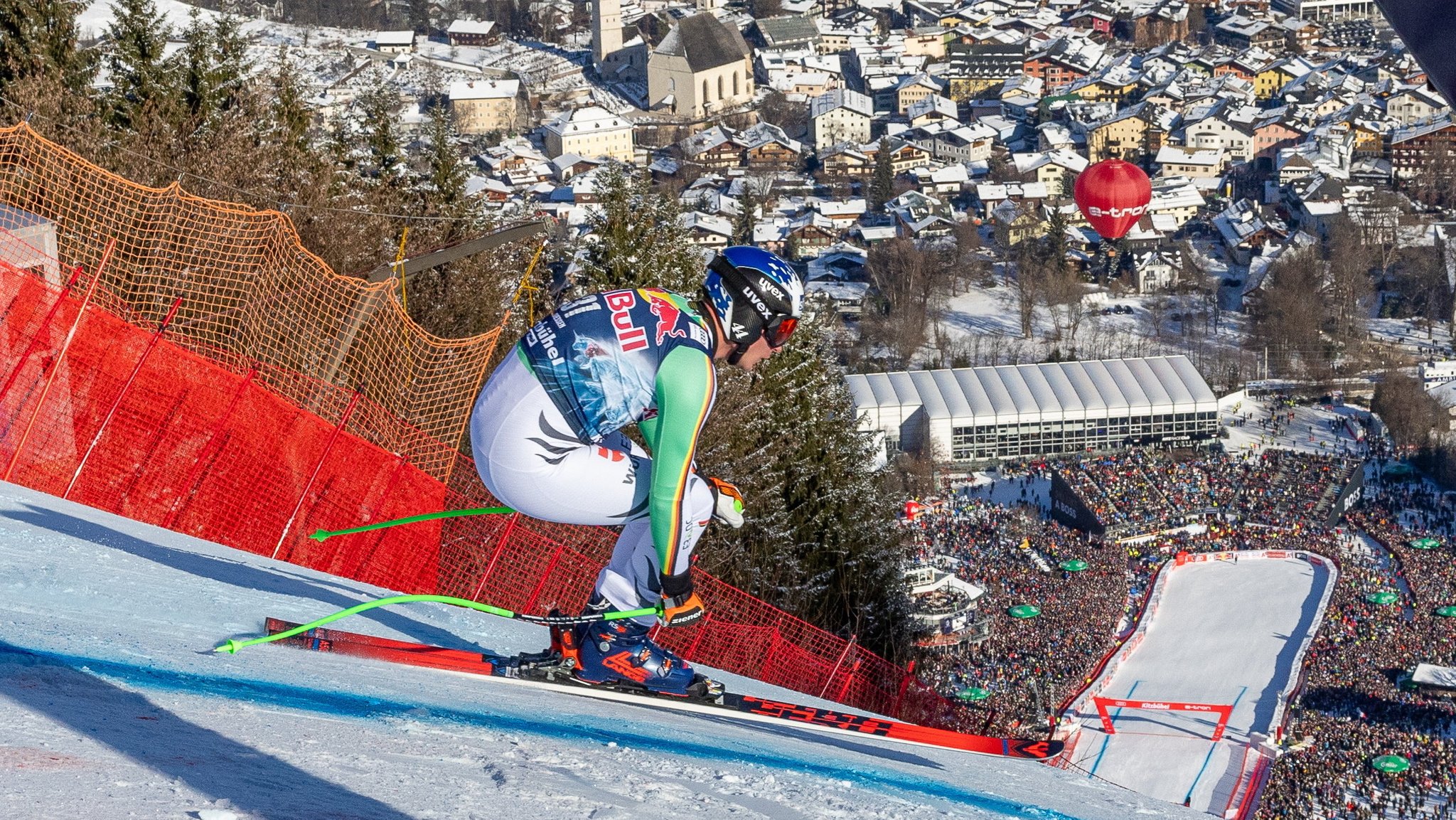 20.01.2024, Österreich, Kitzbühel: Ski alpin: Weltcup, Abfahrt, Herren: Thomas Dreßen aus Deutschland in Aktion auf der Streif in Kitzbühel. Mit einem emotionalen letzten Ritt über die legendäre Streif hat der deutsche Ausnahme-Skirennfahrer Thomas Dreßen seine Karriere beendet. Foto: Expa/Johann Groder/APA/dpa +++ dpa-Bildfunk +++