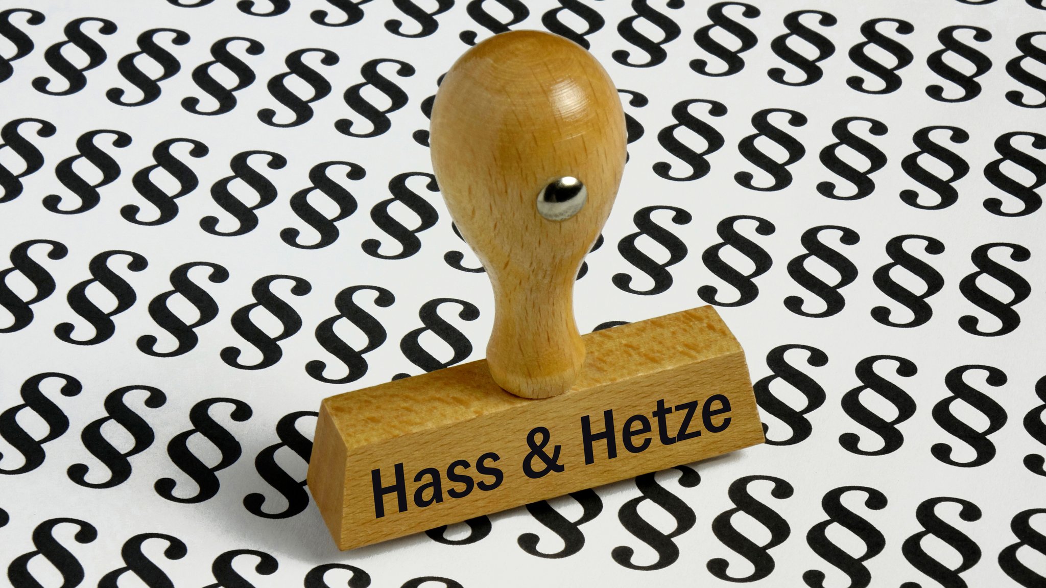 Bayern: Hasskriminalität erneut gestiegen – vor allem von rechts