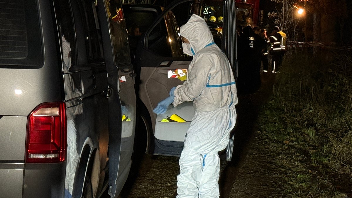 München: Spaziergänger findet Frauenleiche im Wald