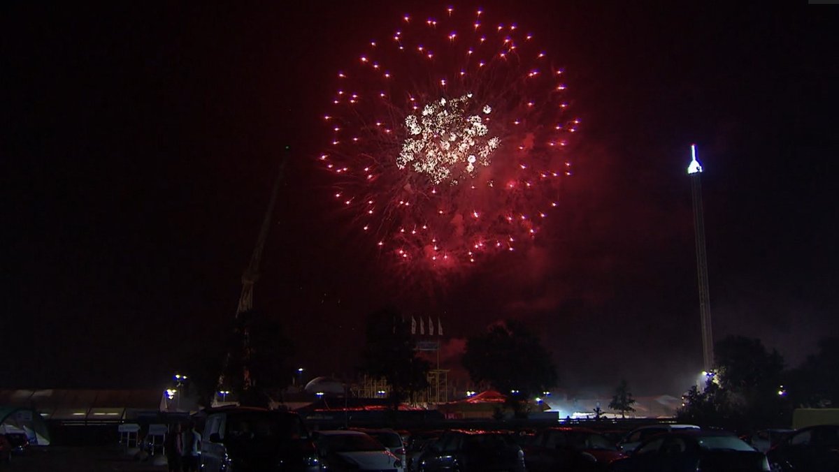 Feuerwerk am letzten Tag des Karpfhamer Fests 2019