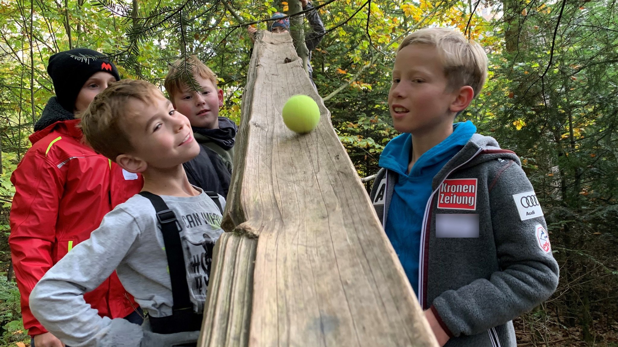 "WoidKinderZeit" – Wie Salzweger Kinder den Wald kennenlernen