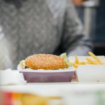 Amerika in unserem Alltag - Fastfood, Popkultur, Sprache | Bild: BR/Julia Müller