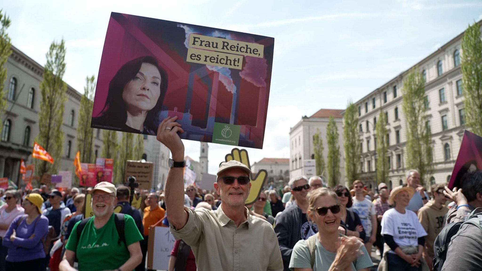 Tausende sind in ganz Deutschland auf die Straße gegangen. Auch in München demonstrierten sie für erneuerbare Energien.