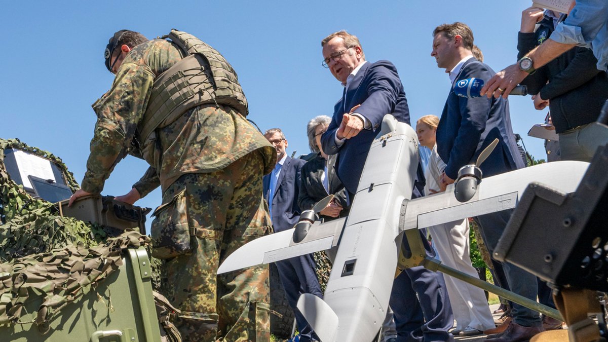 Pistorius in Bayern – Wie sieht die Zukunft der Bundeswehr aus?