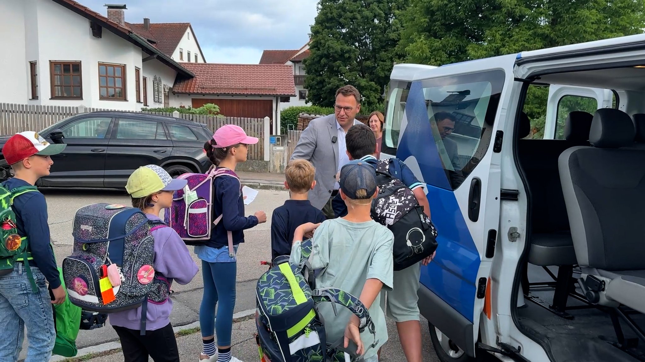 Unsicherer Schulweg: Deshalb fährt der Bürgermeister jetzt Bus
