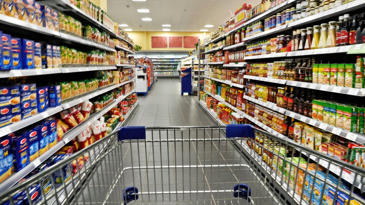 #Faktenfuchs: Keine Supermarkt-Schließungen wegen Geflüchteten