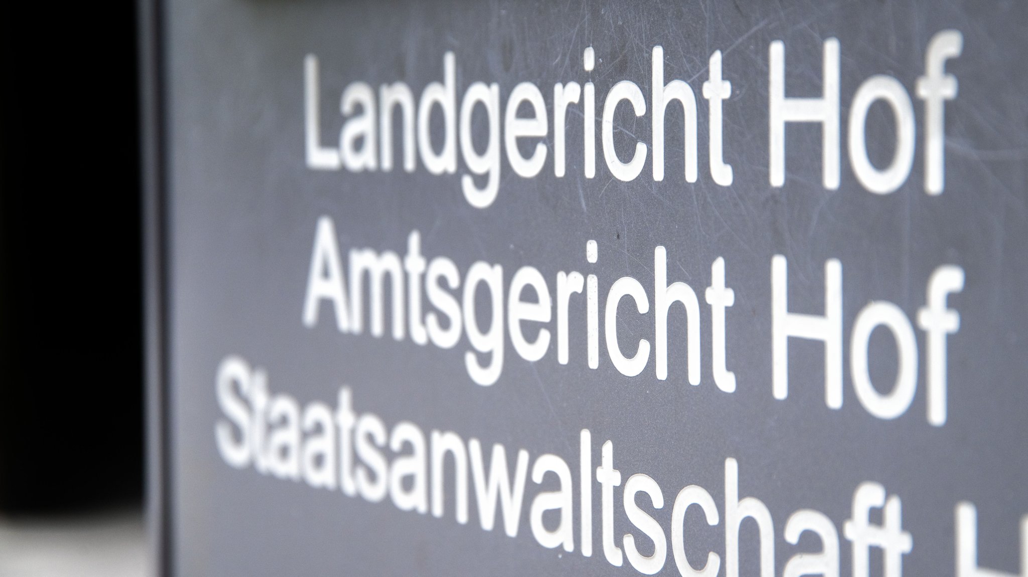 Briefkasten am Landgericht Hof | Bild: picture alliance/dpa | Pia Bayer Briefkasten am Landgericht Hof