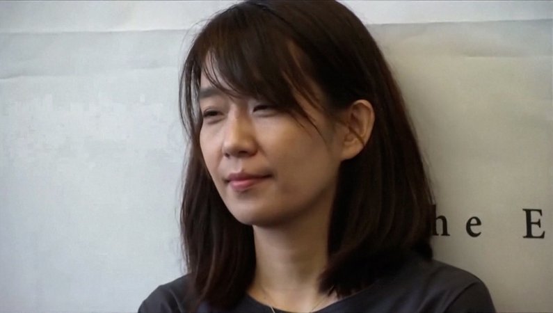 Die Entscheidung kam für viele überraschend, denn die 53-jährige Schriftstellerin zählte nicht zum Kreis der Favoriten. | Bild: BR24 Die Entscheidung kam für viele überraschend, denn die 53-jährige Schriftstellerin zählte nicht zum Kreis der Favoriten.