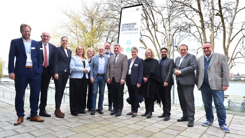 Die Verkehrsminister aus ganz Deutschland beraten in Lindau am Bodensee. | Bild: picture alliance/dpa | Karl-Josef Hildenbrand Die Verkehrsminister aus ganz Deutschland beraten in Lindau am Bodensee.