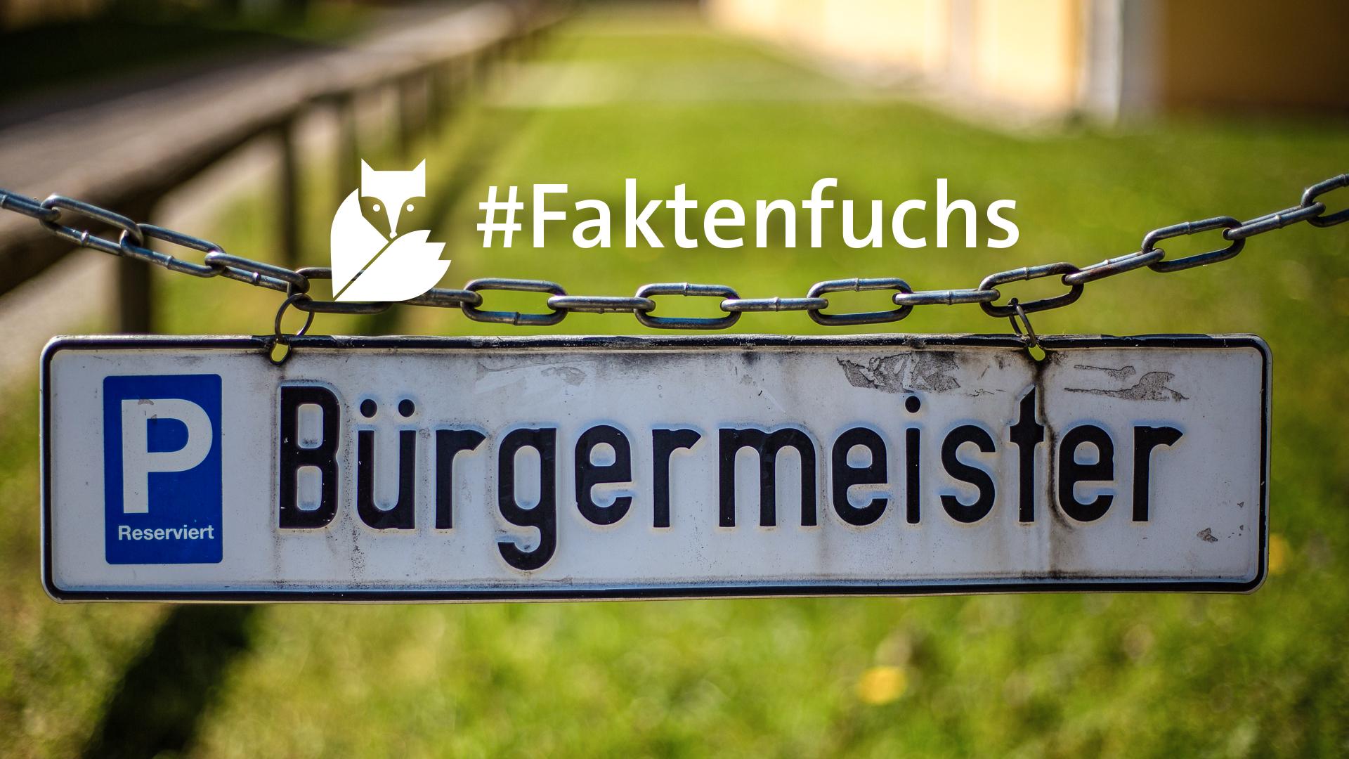 Parkplatz-Schild mit der Aufschrift "Bürgermeister".