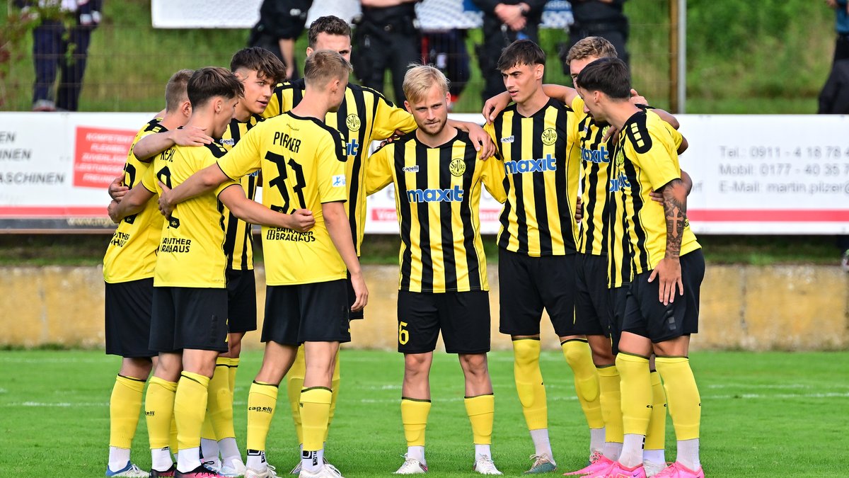Regionalliga: SpVgg Bayreuth siegt spät - Bayern II verliert