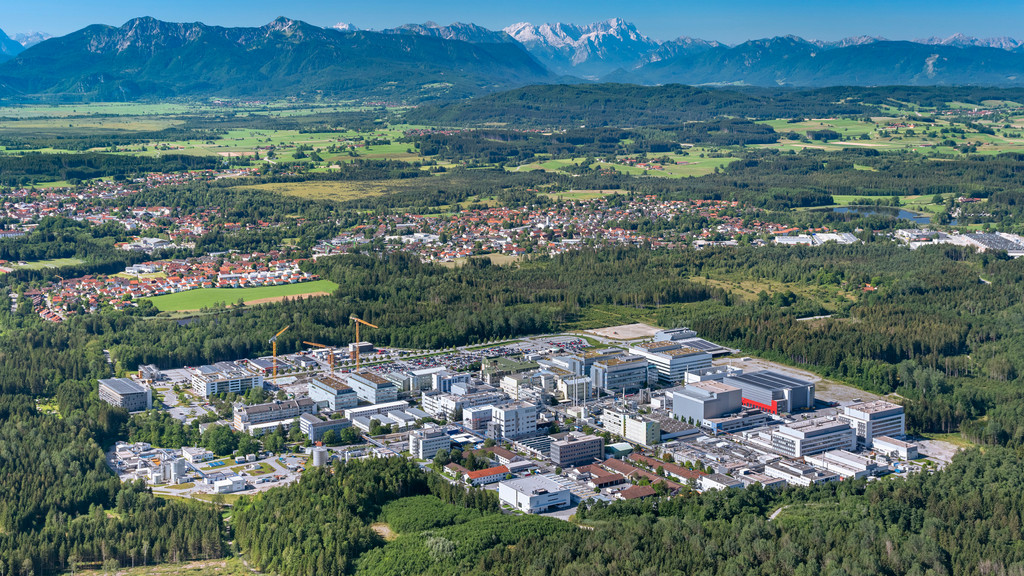 Pharmakonzern Roche in Penzberg - der Standort vor den Alpen expandiert weiter